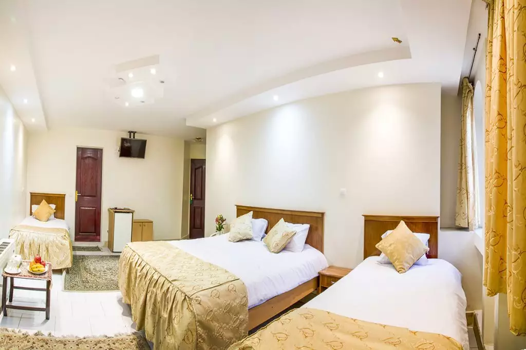 Alibaba https://cdn.alibaba.ir/ostorage/hotel-accommodation-images/68e274ba42794e78685ebb76_چهار تخته.webp